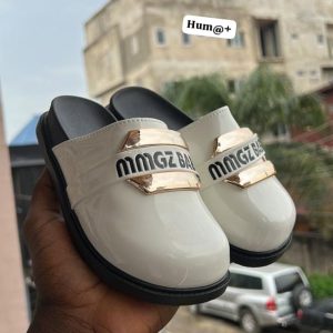 Children half shoes.