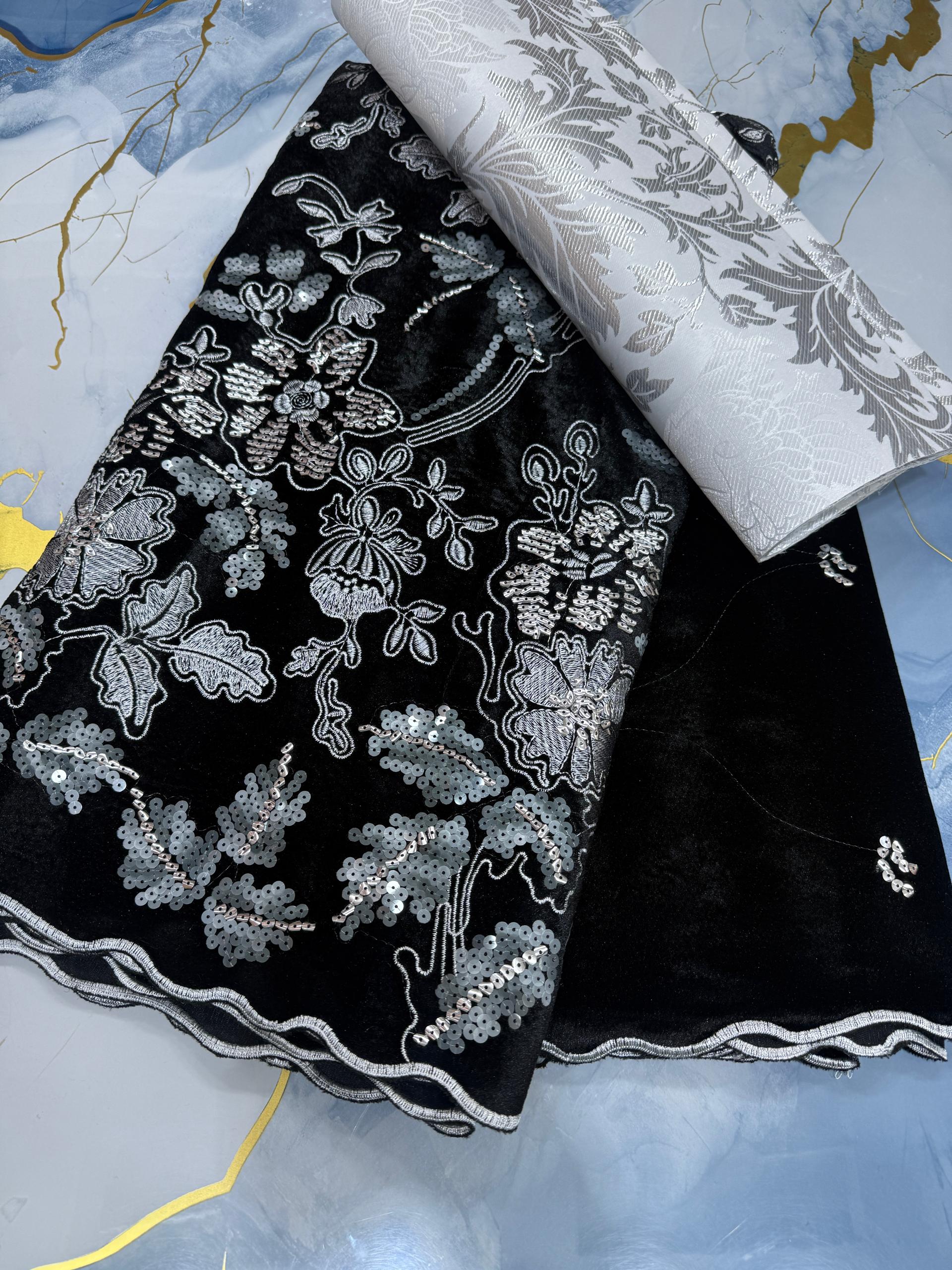 Lace. - Image 5