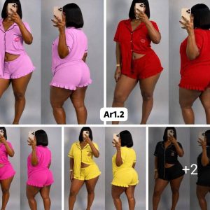 Fashion nova set in colors.