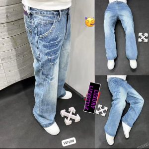 Denim JEANS.