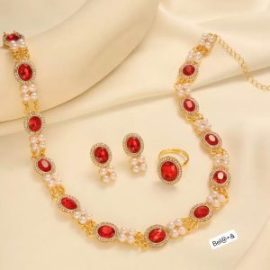 Jewelry set.